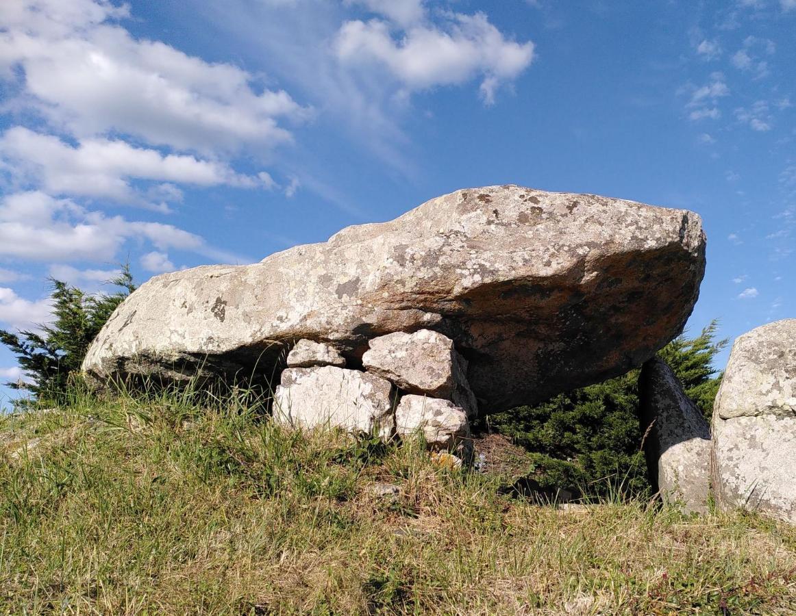 Le Studio Du Dolmen A Плуарнель Екстер'єр фото